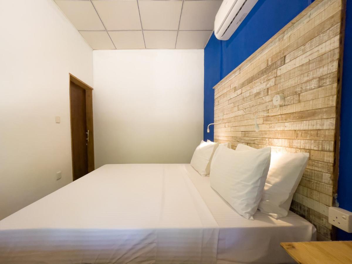 Lost & Found Hostel Weligama Exterior photo